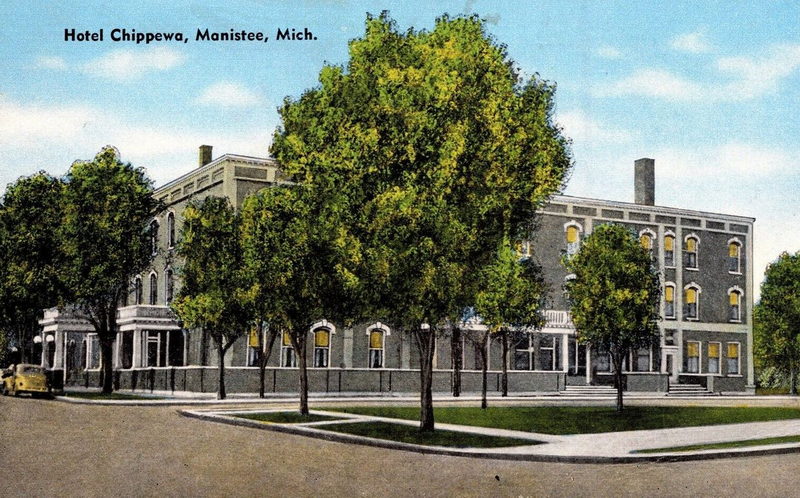 Chippewa Hotel (Hotel Chippewa) - Vintage Postcard (newer photo)